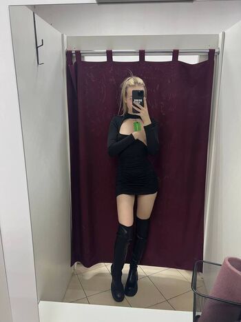 Full leaked Lilolendis private photo