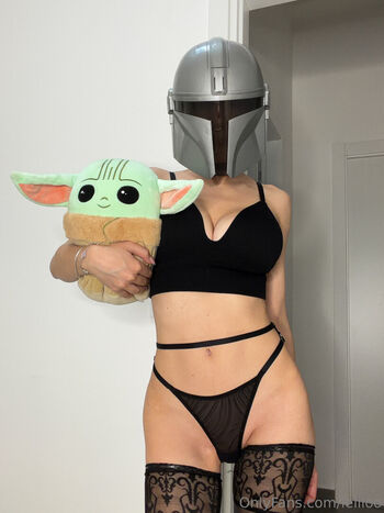 Full leaked Liloo moon page private photo
