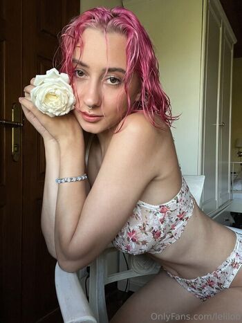Full leaked Liloo moon page private photo