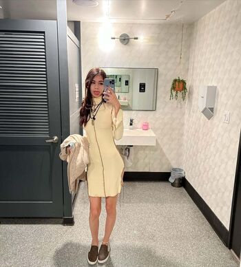 Full leaked Lilpeachbutt private photo