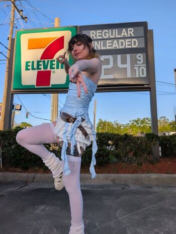 Full leaked Lilpeachyfox private photo