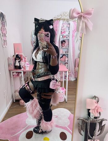 Full leaked Lilrawrs private photo