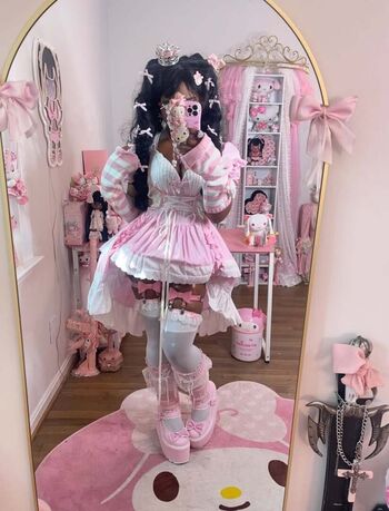 Full leaked Lilrawrs private photo