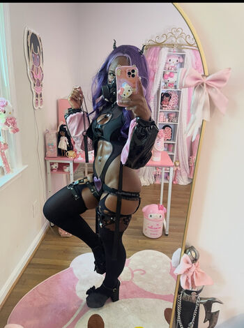 Full leaked Lilrawrs private photo