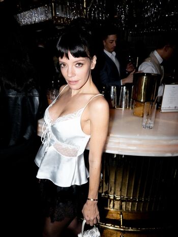 Full leaked Lily allen page private photo
