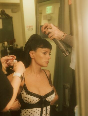 Full leaked Lily allen private photo