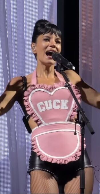 Full leaked Lily allen page private photo