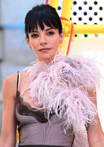 Full leaked Lily allen private photo