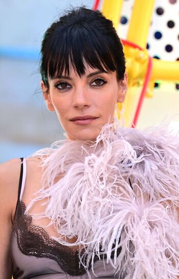 Full leaked Lily allen private photo