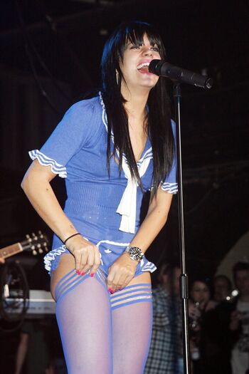 Full leaked Lily allen private photo