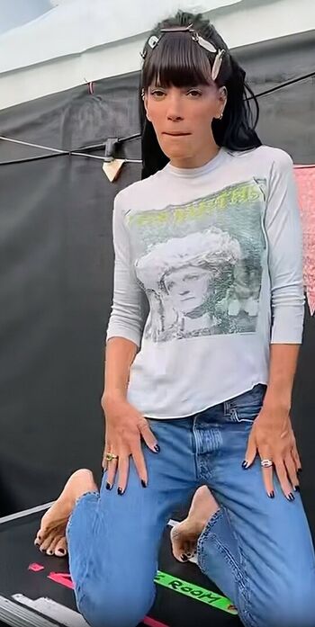 Full leaked Lily allen page private photo