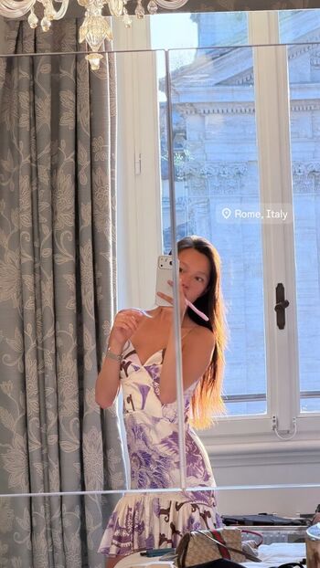 Full leaked Lily chee page private photo