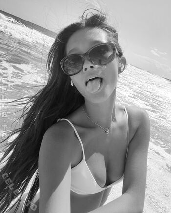 Full leaked Lily chee private photo