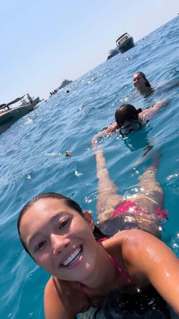 Full leaked Lily chee private photo