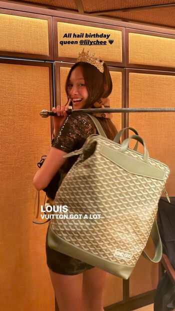 Full leaked Lily chee private photo
