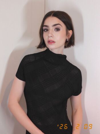 Lily Collins