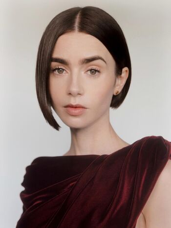 Full leaked Lily collins private photo