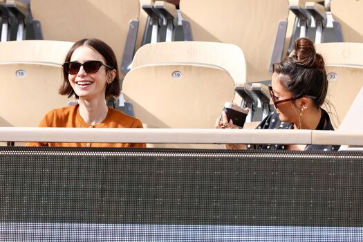 Full leaked Lily collins private photo