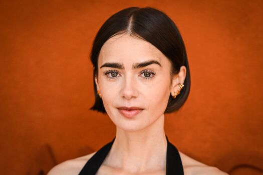 Full leaked Lily collins private photo