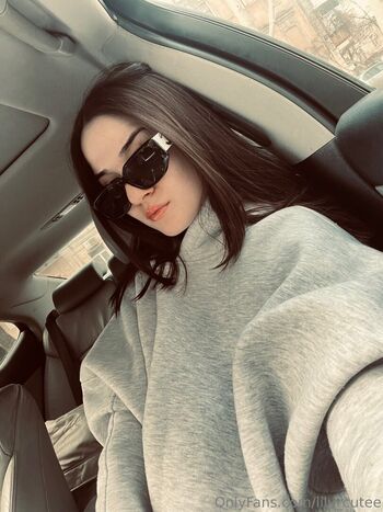 Full leaked Lily cutee private photo