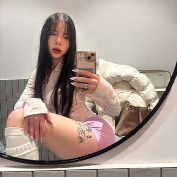 Full leaked Lily hawker private photo