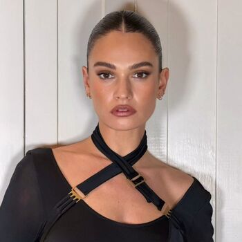 Full leaked Lily james page private photo