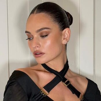 Full leaked Lily james page private photo