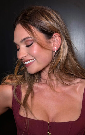 Full leaked Lily james private photo