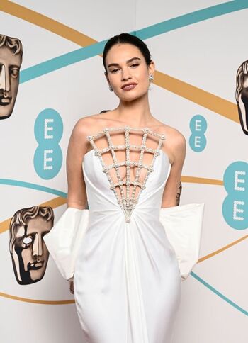 Full leaked Lily james private photo