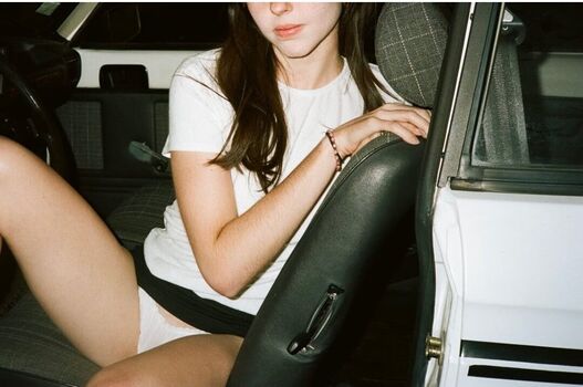 Full leaked Lily kerneis page private photo