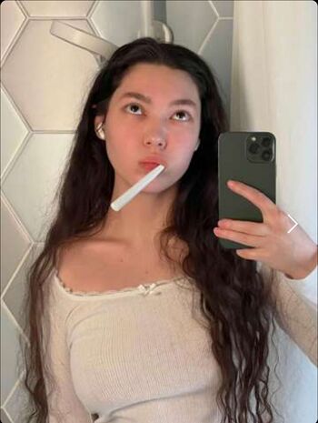 Full leaked Lilyagr private photo