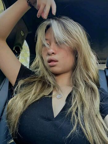 Full leaked Lilyavrilj private photo