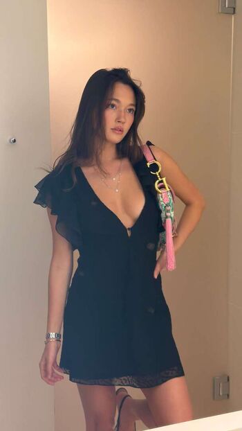 Full leaked Lilychee page private photo