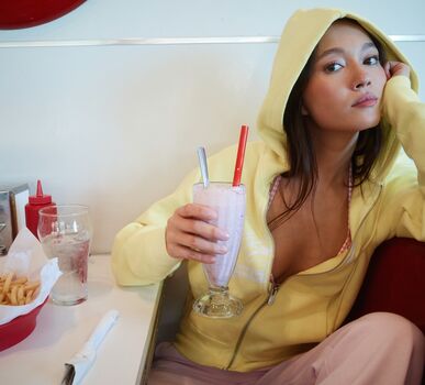 Full leaked Lilychee page private photo