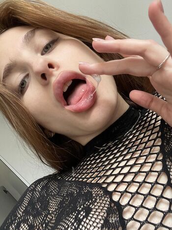 Full leaked Lilycuteee private photo