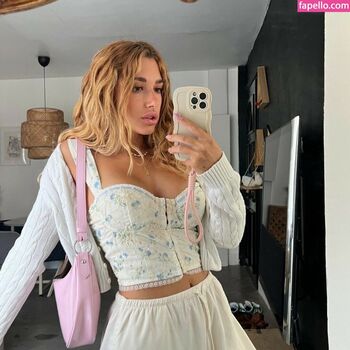 Full leaked Lilygabrieli private photo