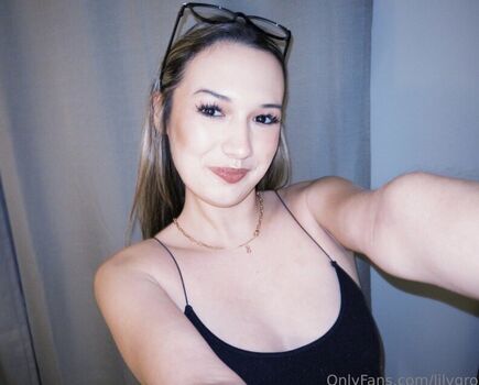Full leaked Lilygrov private photo