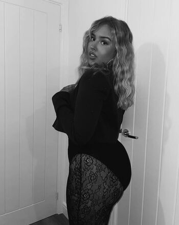 Full leaked Lilyjanexx private photo