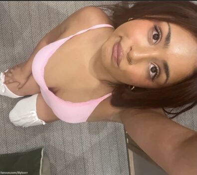 Full leaked Lilyluvrr private photo