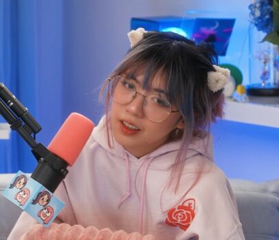 Full leaked Lilypichu page private photo