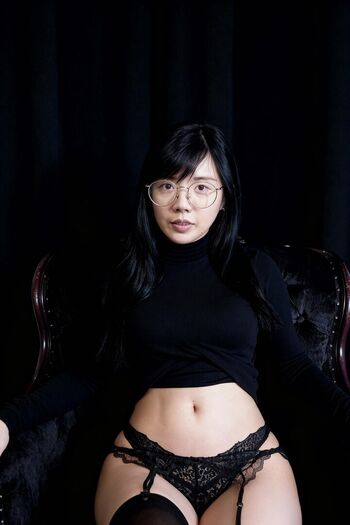 Full leaked Lilypichu private photo