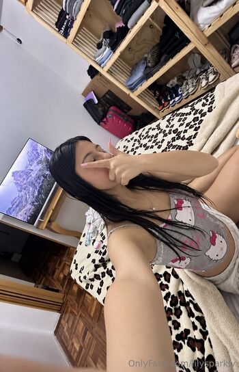 Full leaked Lilysparkly private photo
