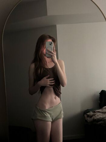 Full leaked Lilyybunny private photo