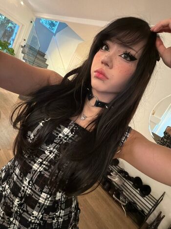 Full leaked Linaboobie  page private photo