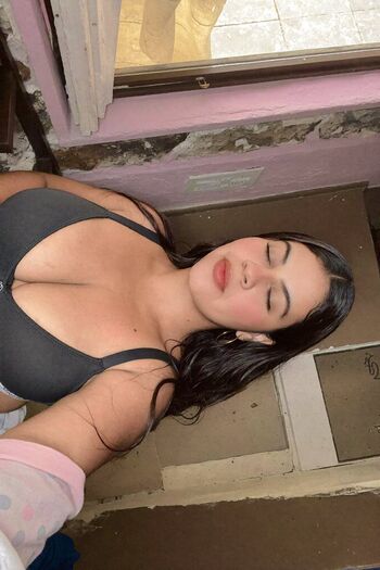 Full leaked Linacappucina private photo