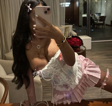 Full leaked Linalondonpriv private photo