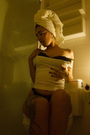Full leaked Linapvuwu private photo