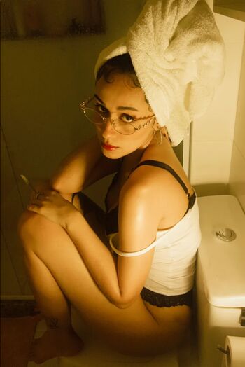 Full leaked Linapvuwu private photo