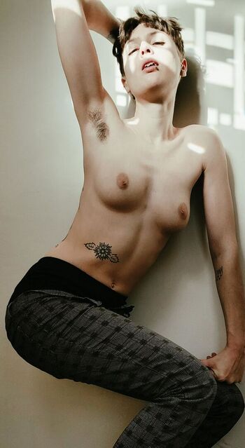 Full leaked Linda lan private photo