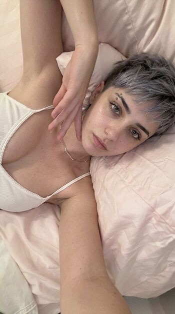 Full leaked Linda private photo
